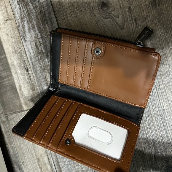 Loungefly Warner Bros. Annabelle Comes Home Cosplay Bifold Wallet - Picture 3 of 8